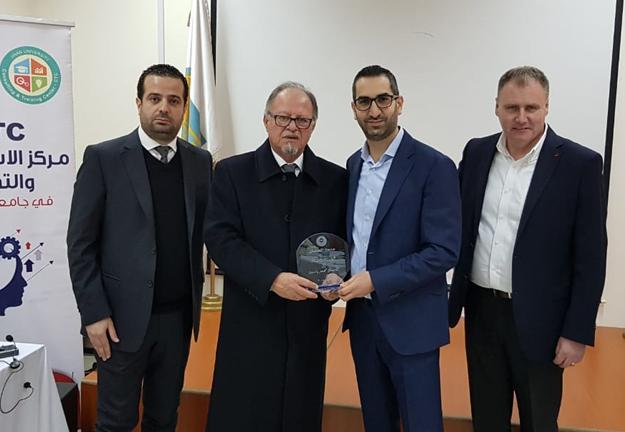 ورشة عمل حول تجارة التجزئة الإلكترونية في الجنان صيدا