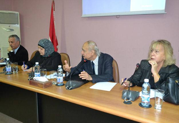 ندوة حول تعزيز وحماية الديمقراطية