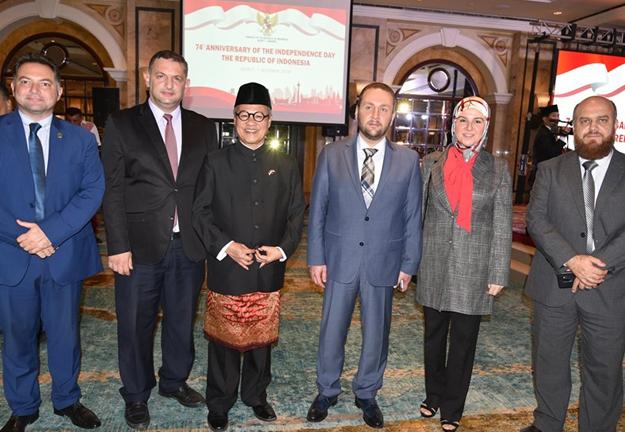 الجنان تشارك في اليوم الوطني الأندونيسي الـ74