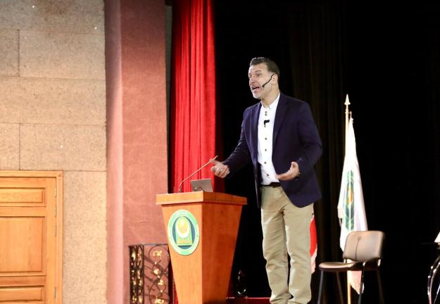 الجنان تُنظّم محاضرة تحفيزيّة حول القيادة وصناعة المستقبل