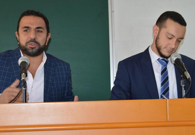 بين الصحافة الورقية والصحافة الالكترونية