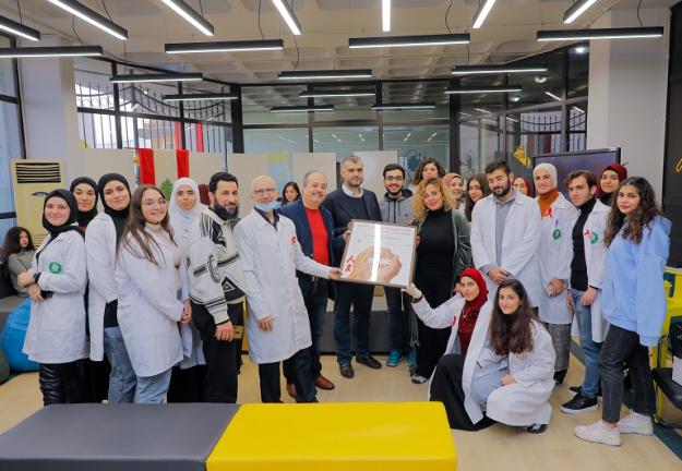 نشاط كليتي الصحة والآداب