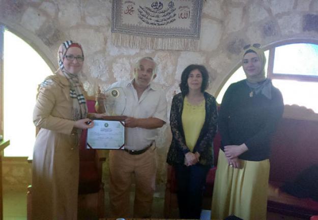 زيارات لرعاة مسابقة جماليات الخط العربي