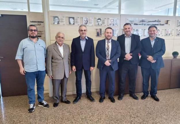 زيارة تهنئة لنقيب المهندسين