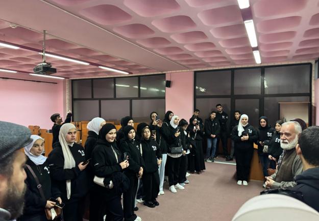 ثانوية مراح السراج تزور الجنان