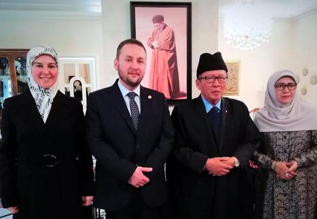 السفير الأندونيسي في زيارة وداعية إلى رئيس مجلس أمناء الجامعة