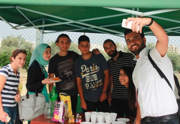 مواهب طلابية وإبداعات فنية في اليوم المفتوح