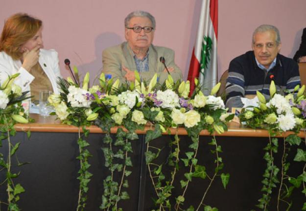 جامعة الجنان تكرّم عميد الفن الشعبي