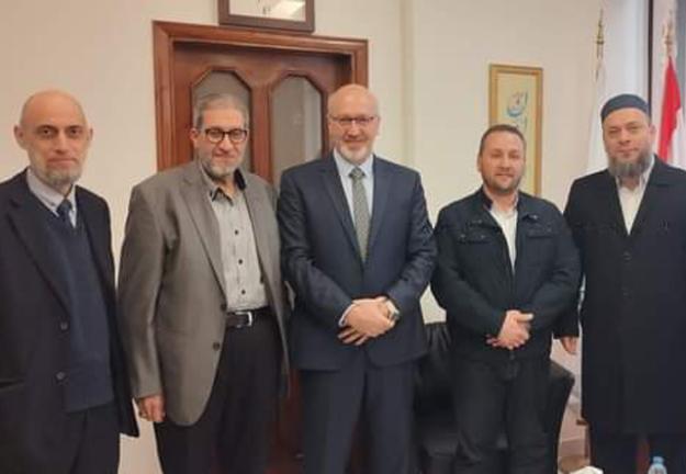 الشيخ بايزيد يزور جامعته