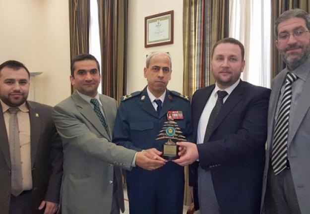 زيارة للأمين العام للمجلس الأعلى للدفاع