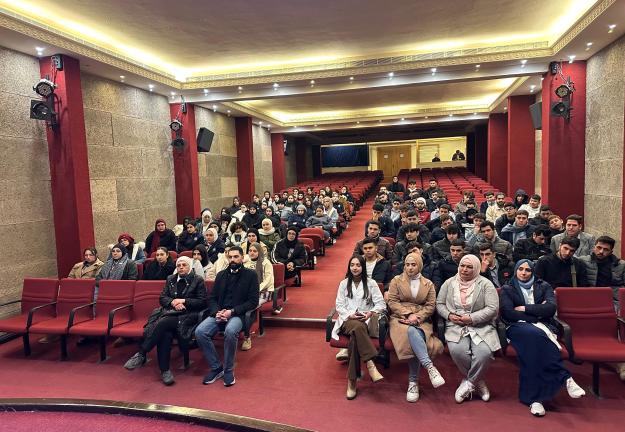 وفد دائرة الاستقطاب والتّوجيه في الجامعة يزور ثانويّة الجنان