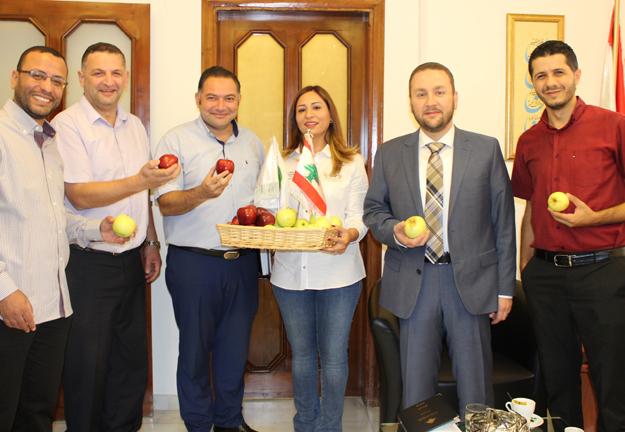 الجنان تشارك في اليوم الوطني للتفاح اللبناني