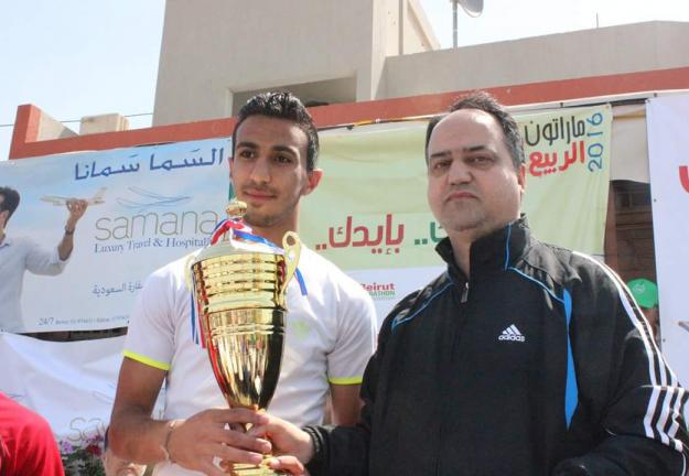 الجنان - صيدا تقدم ثلاث منح جامعية 