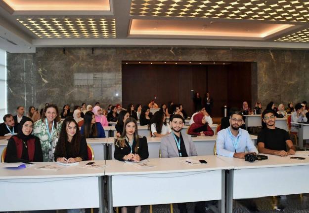 طلّاب الإعلام يشاركون في الملتقى الإعلاميّ العربيّ