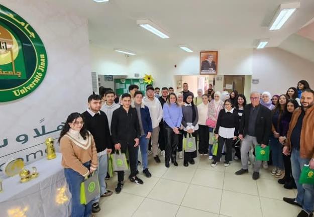 لقاء توجيهيّ في الجنان صيدا لطلاب ثانوية برجا