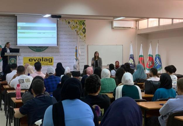 نشاط توجيهي للطلبة الجدد في فرع صيدا