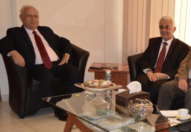 الملحق الثقافي العراقي يجتمع بالطلاب العراقيين في الجامعة