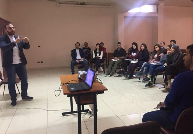 الباحث الأستاذ صلاح النشواتي في الجنان - صيدا