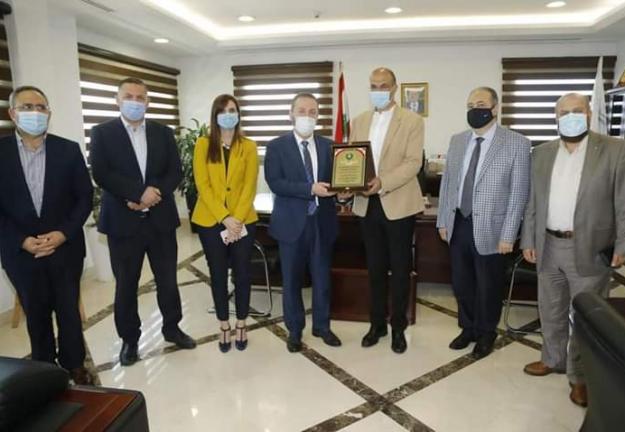 وفد من الجنان يلتقي معالي وزير الصحة