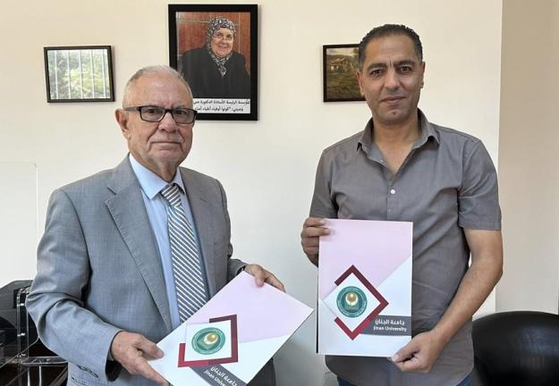 اتفاقية تعاون مع مكتب خدمات الطلبة الفلسطينيين