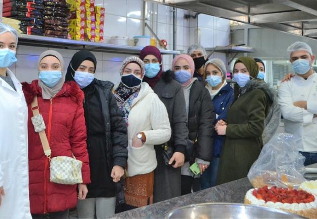 زيارة مصانع ومختبرات قصر الحلو