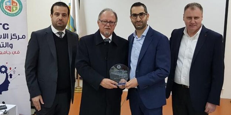ورشة عمل حول تجارة التجزئة الإلكترونية في الجنان صيدا