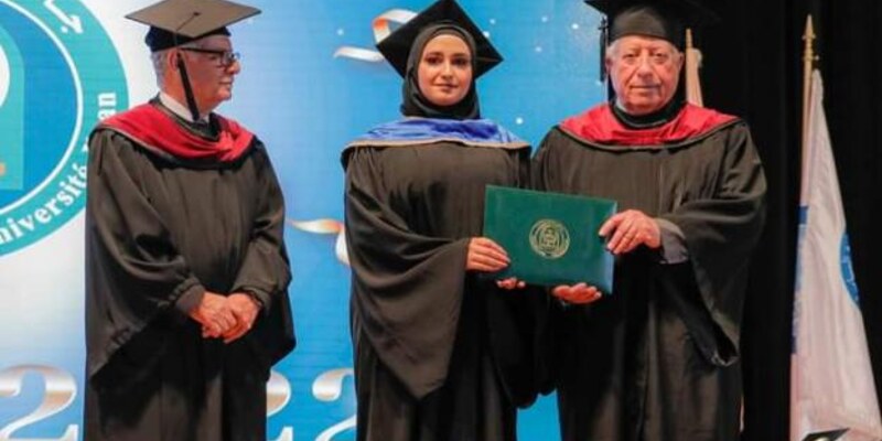 الجنان تحتفل بتخريج دُفعة خرّيجيها الواحدة والثلاثين: جِيلُ التحدّيات