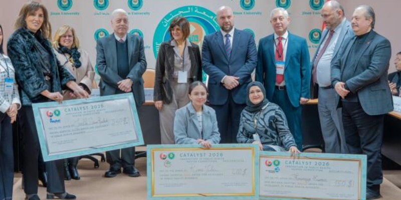 الجنان تنظّم مسابقة البوسترات العلميّة «Catalyst 2026» في الابتكار بالصّحّة العامّة