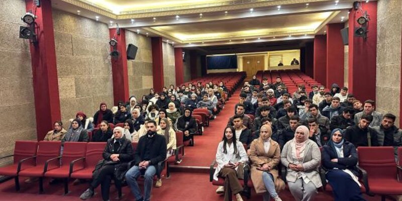 وفد دائرة الاستقطاب والتّوجيه في الجامعة يزور ثانويّة الجنان
