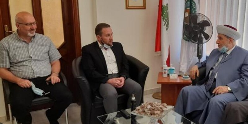 الشعار يهنئ الجنان إطلاقها مركز الدراسات الاسلامية والشريعة للتعليم المستمر
