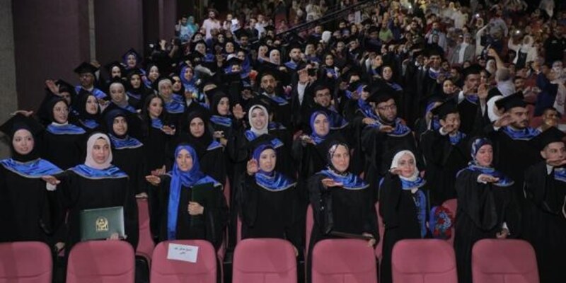 الجنان تخرّج كوكبة جديدة من طلابها الدفعة الثامنة والعشرون