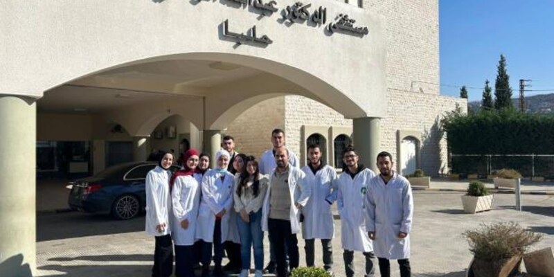 طلّاب MLT في الجنان يطّلعون على تقنيّات حديثة خلال زيارة تدريبيّة لمستشفى الرّاسي