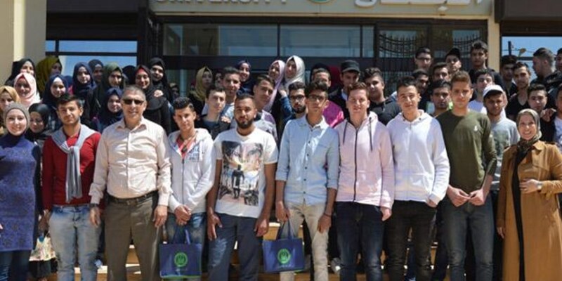يوم توجيهي في الجامعة لطلاب الثانويات