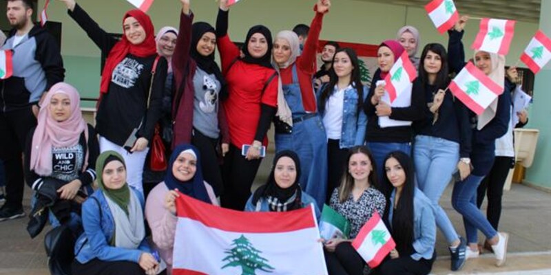 طلاب الجنان يحييون ذكرى الاستقلال الـ 76