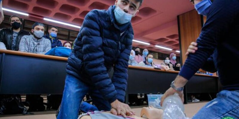 دورة تدريبية لطلاب كليّة الصحة العامة