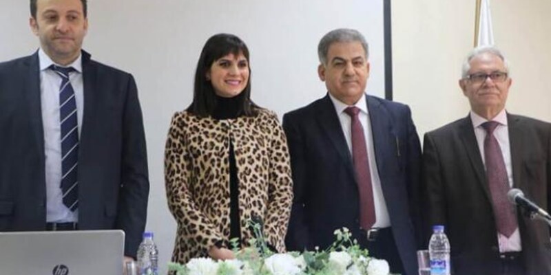المواطنة بين القانون والتربية