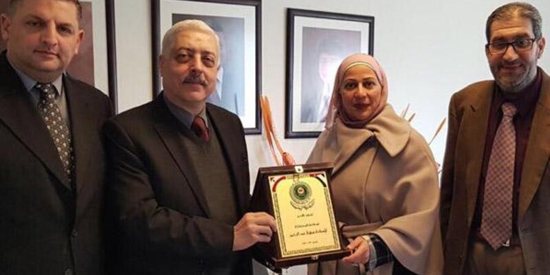 وفد من الجامعة يزور المستشارة الثقافية الأردنية