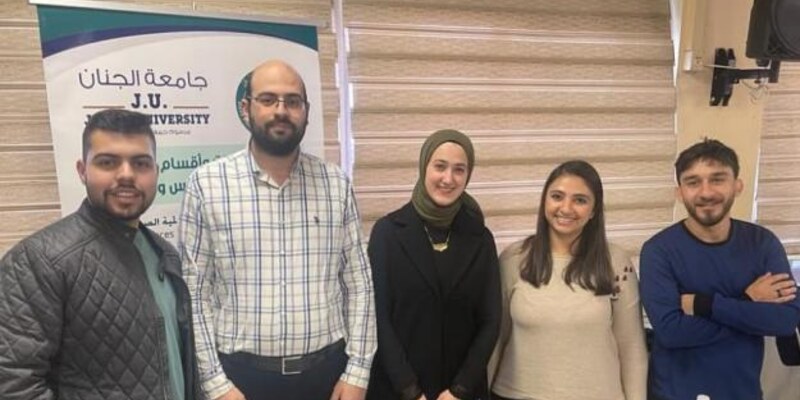 الجنان بالمعرض التوجيهيّ في بلدة القلمون
